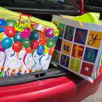 Gift-birthday-shelter-girl